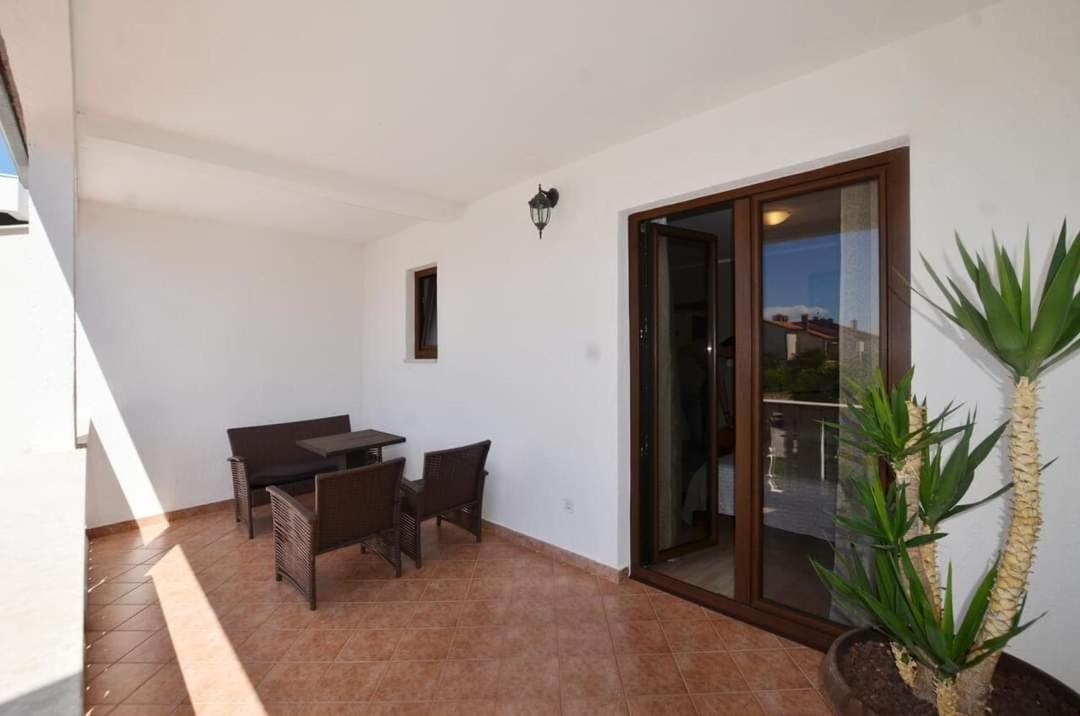 Tony Apartments Rovigno Camera foto